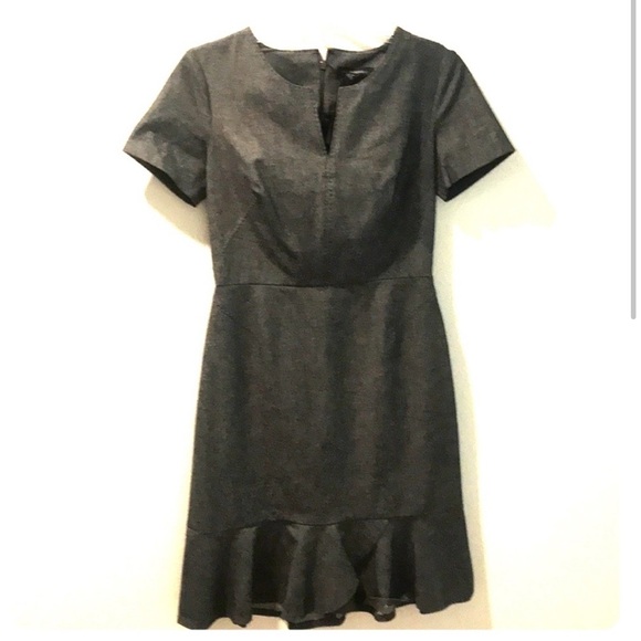 Banana Republic Dresses & Skirts - New Banana Republic Stretch Denim Fit & Flare Dress
Size 8